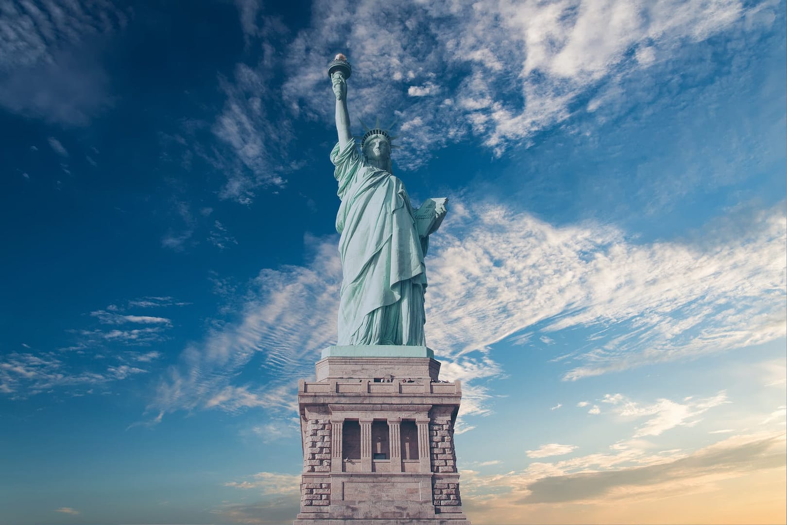 The real state of democracy in America - america ancient architecture art